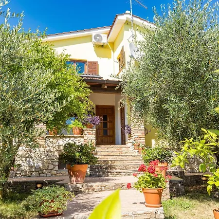 Bucks Near Porec For 20 Persons With Sea View, Whirlpool, Sauna & Fitness *