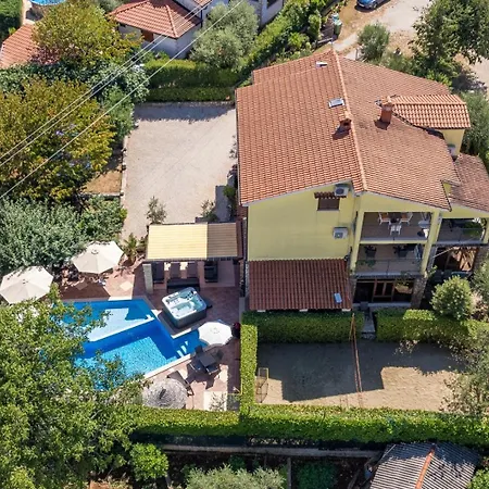Bucks Near Porec For 20 Persons With Sea View, Whirlpool, Sauna & Fitness *